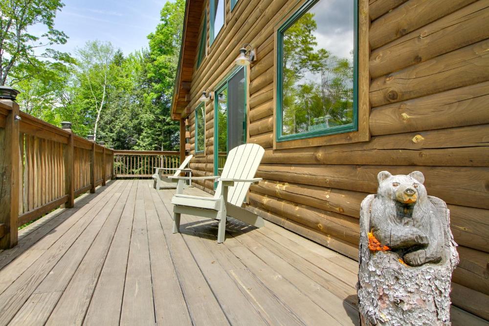 Londonderry Chalet with Deck, Fire Pit and Views!